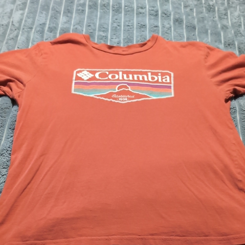 Columbia Rust Graphic Tee